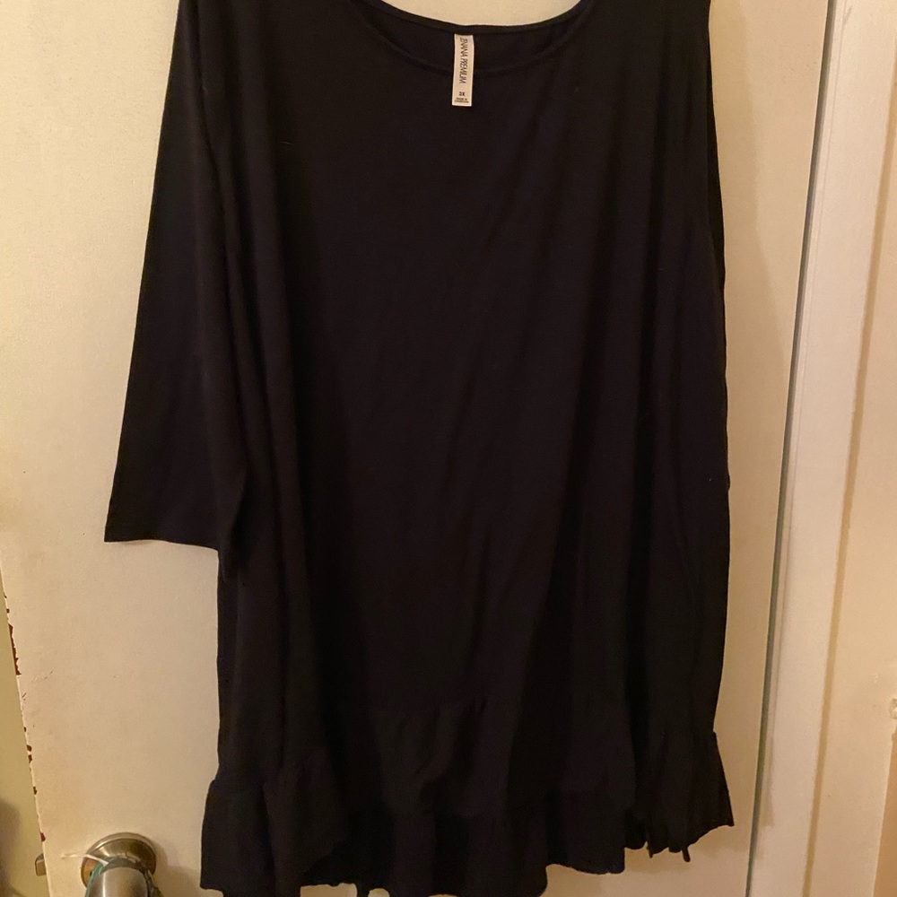 3X black ruffle tunic top